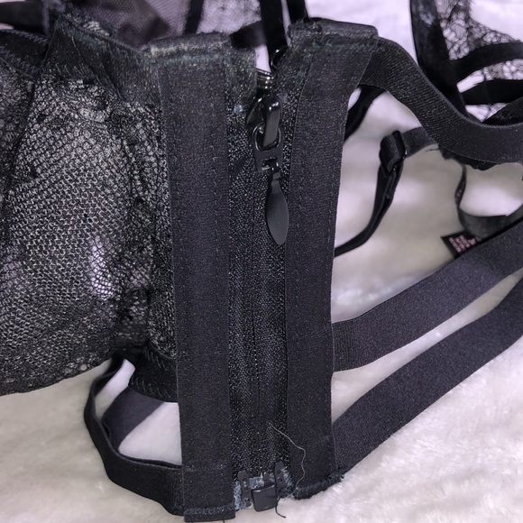 very Sexy Unlined Demi-Bust Black Lace Victorias Secret Bra - 34D - Strappy Side - Picture 7 of 8